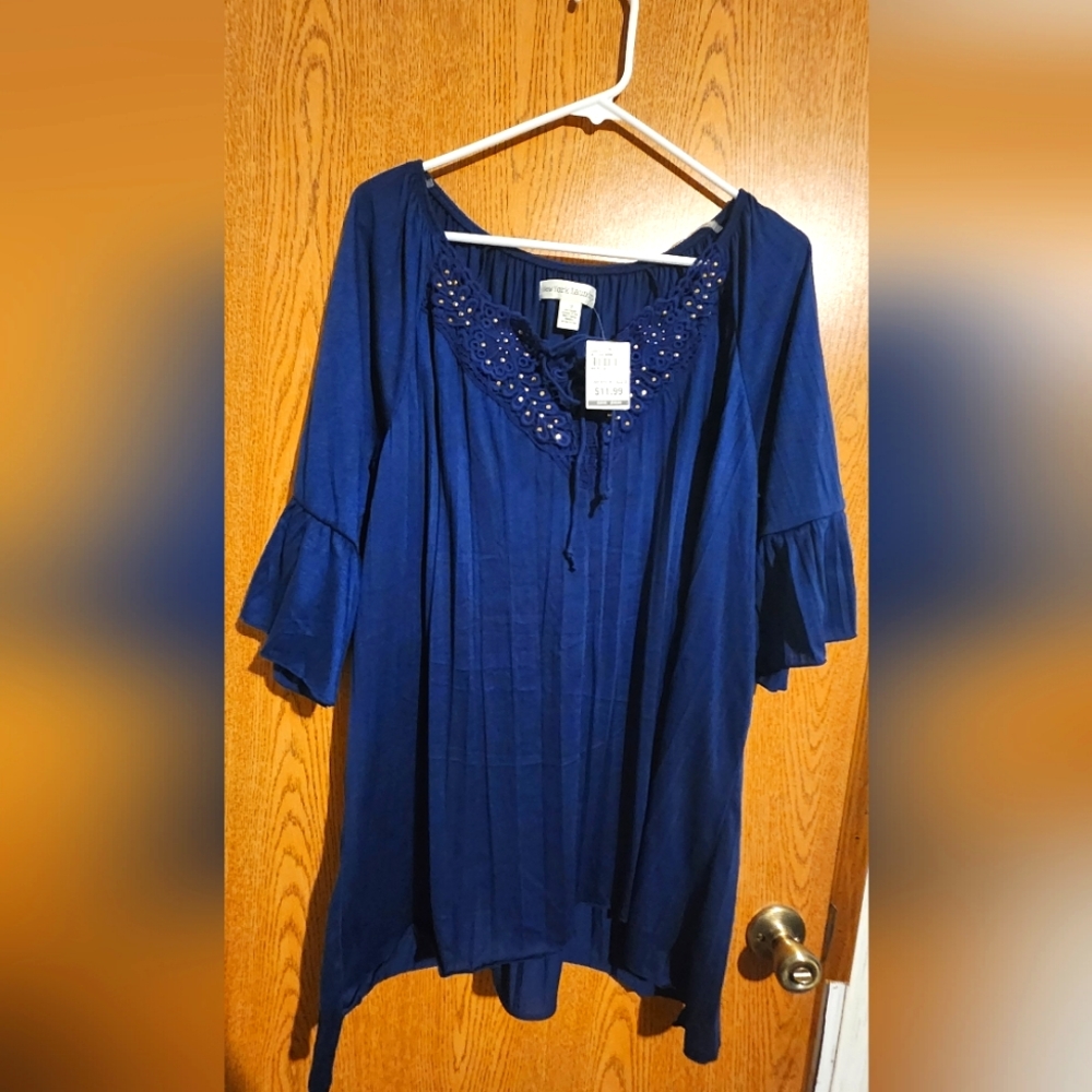 NWT 1 X New York Laundry   3/4  sleeve  top  brand new  never worn